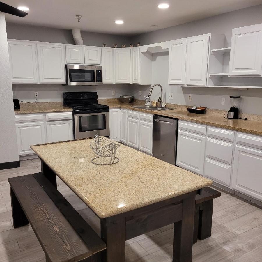 Pinetop Studio Suites ภายนอก รูปภาพ