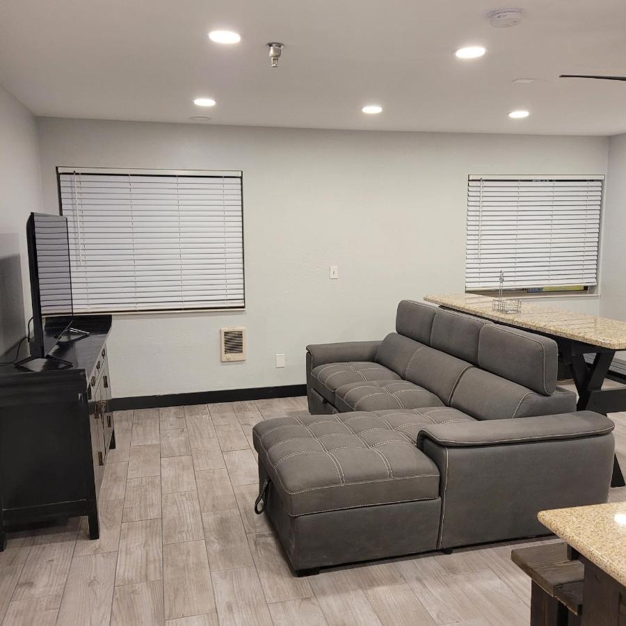 Pinetop Studio Suites ภายนอก รูปภาพ