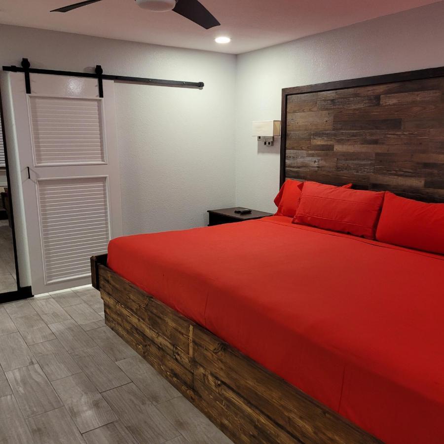 Pinetop Studio Suites ภายนอก รูปภาพ