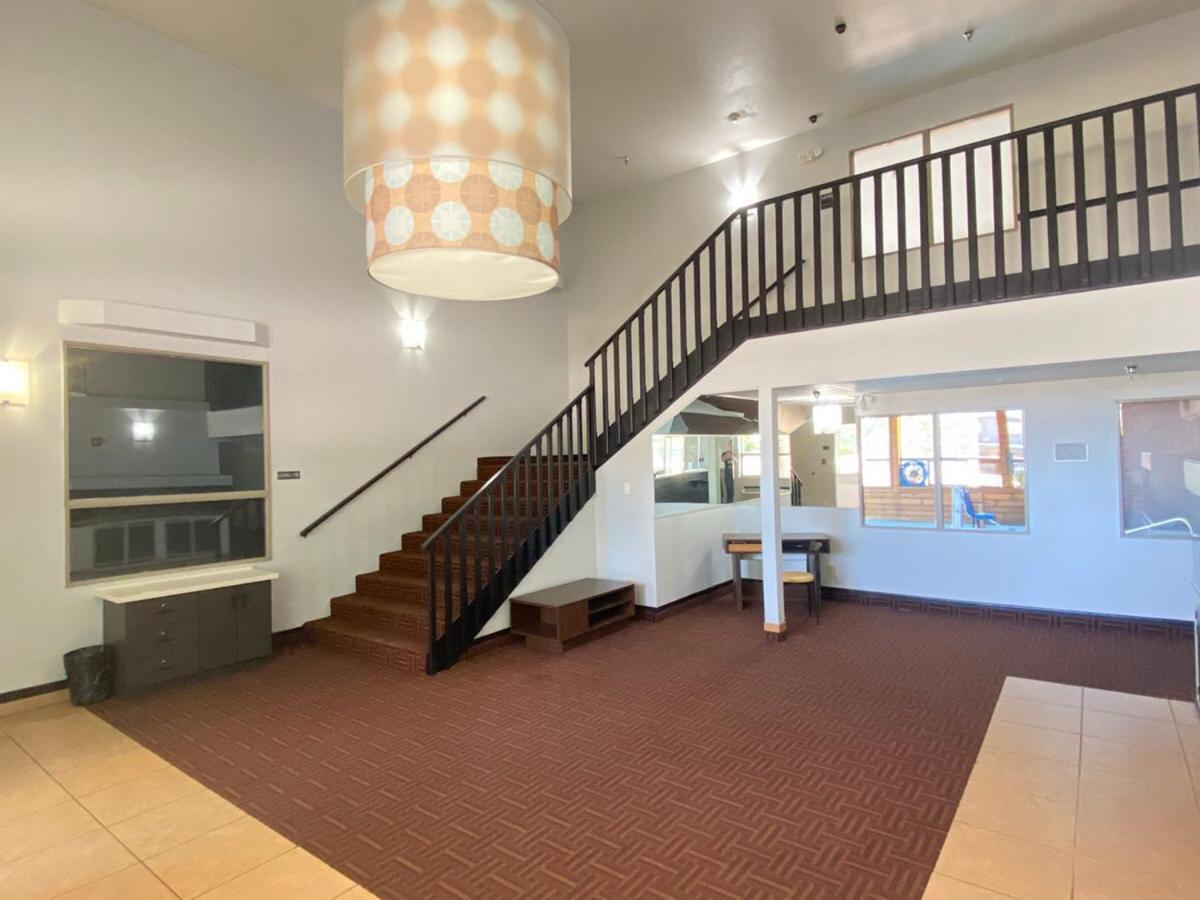Pinetop Studio Suites ภายนอก รูปภาพ